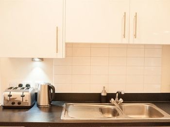 ווטפורד Station Suites מראה חיצוני תמונה